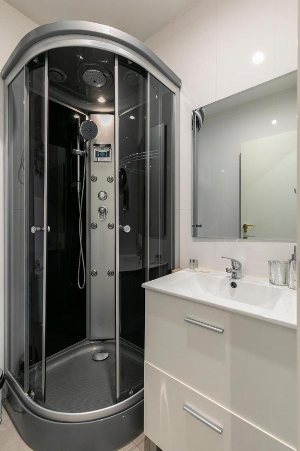 Homeabout Retiro Apartment I Madrid Exterior foto